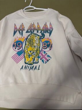 Def Leppard Animal Graphic Crew Neck Sweatshirt - White